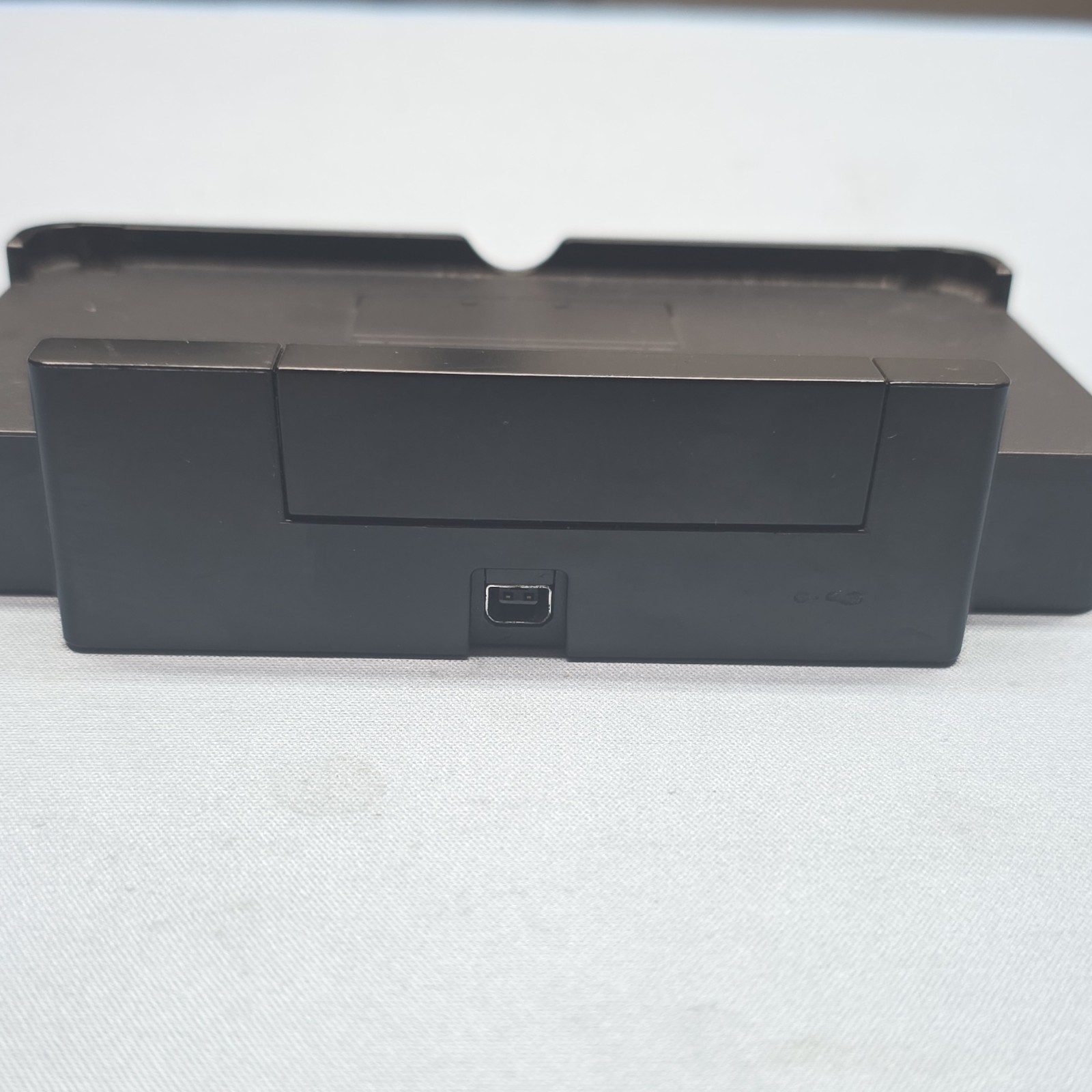 Nintendo 3DS Charging Dock CTR-007 Black Wired Plastic Console Accessory