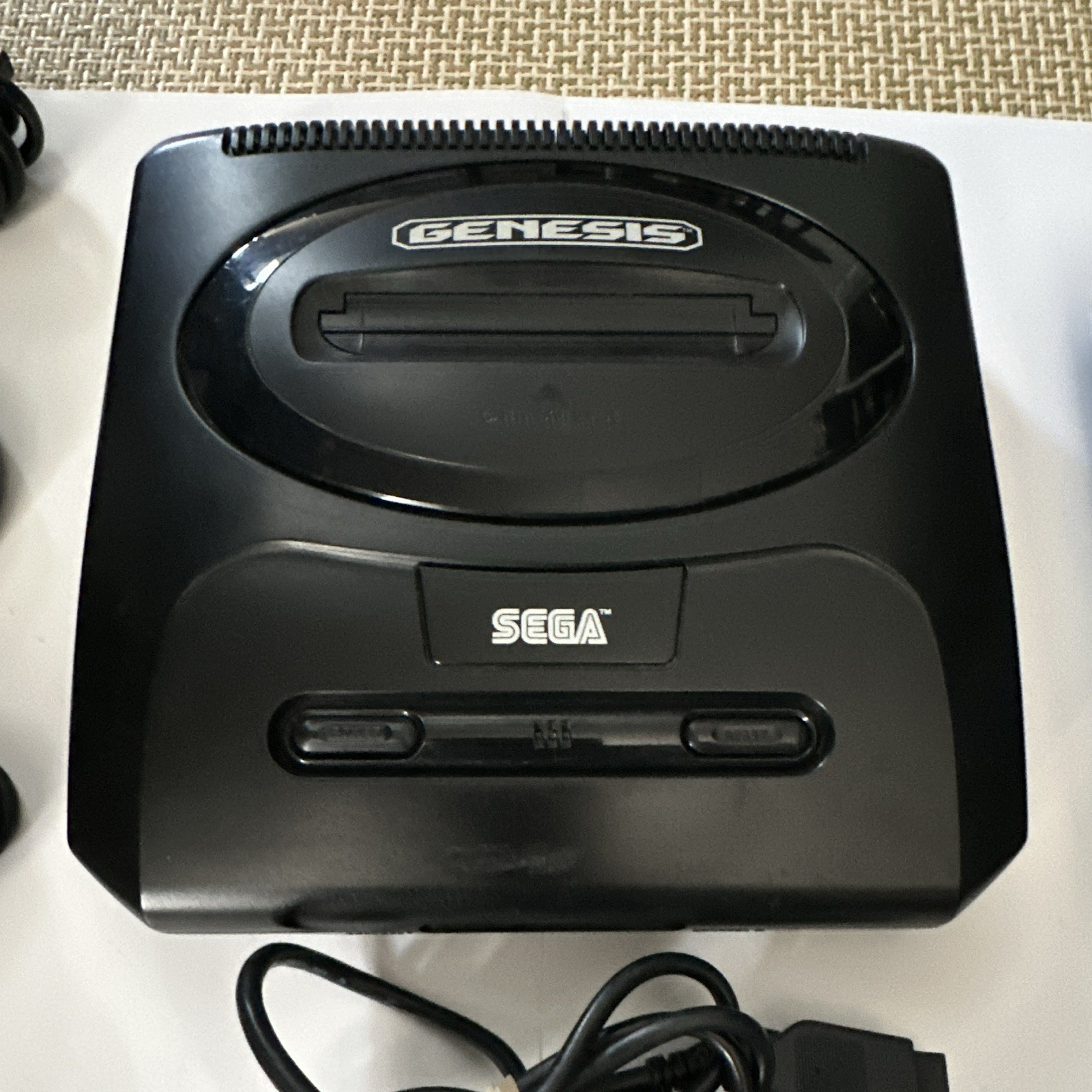 SEGA Genesis 16-Bit Console Lot MK-1601 and MK-1631 4 Controllers + AC Adapters