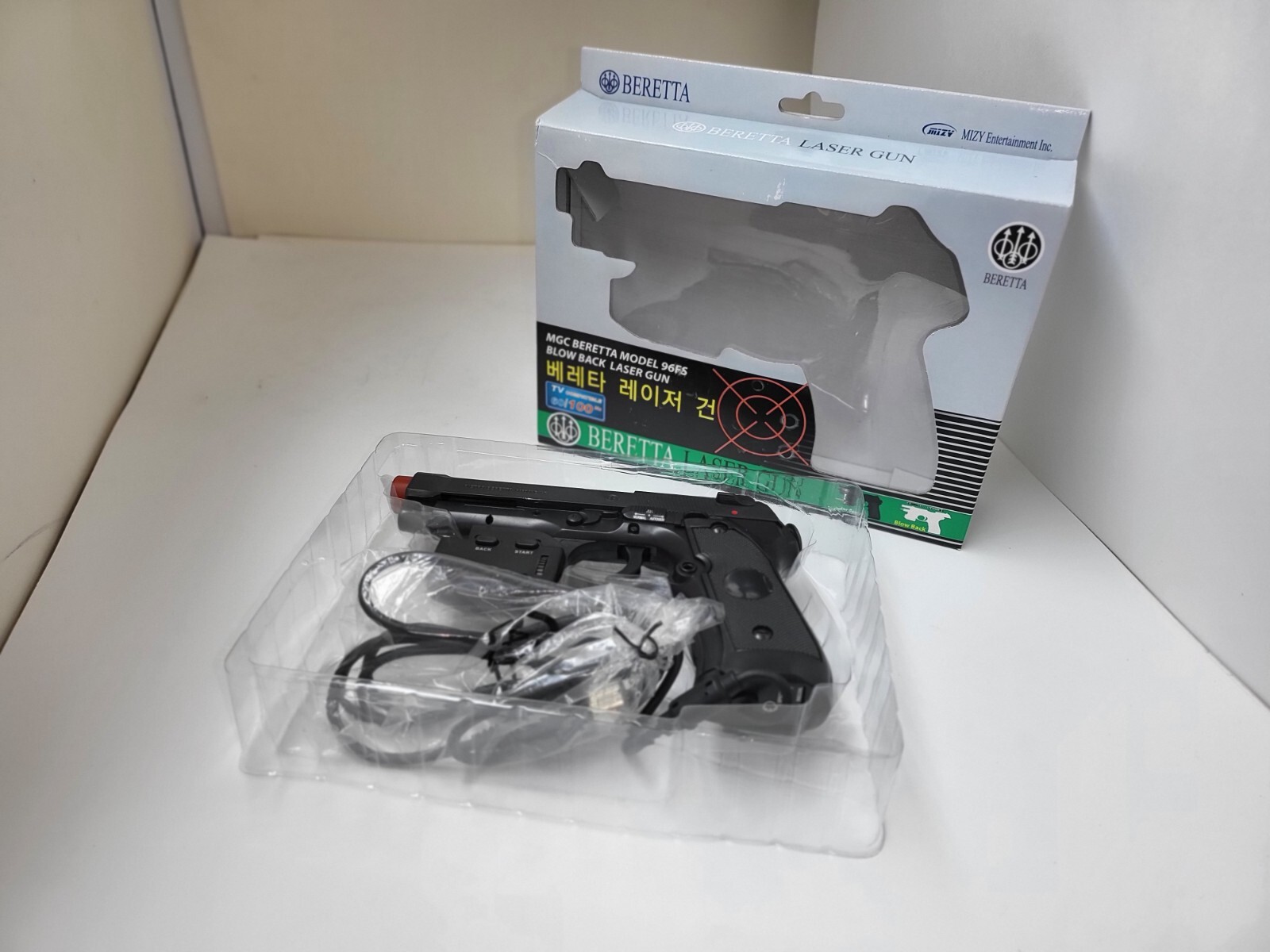 2 Beretta 92FS Light Gun W/Recoil Effect for Microsoft Xbox FOR CRT TUBE TYPE TV