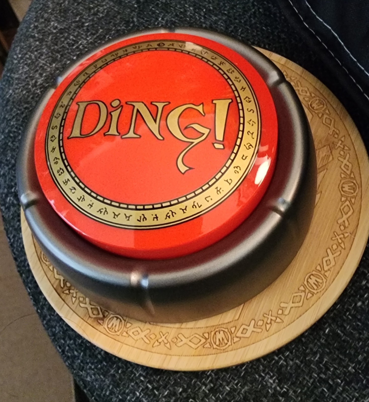 World of Warcraft Ding Button Think Geek 2014 Blizzard Blizzcon RARE