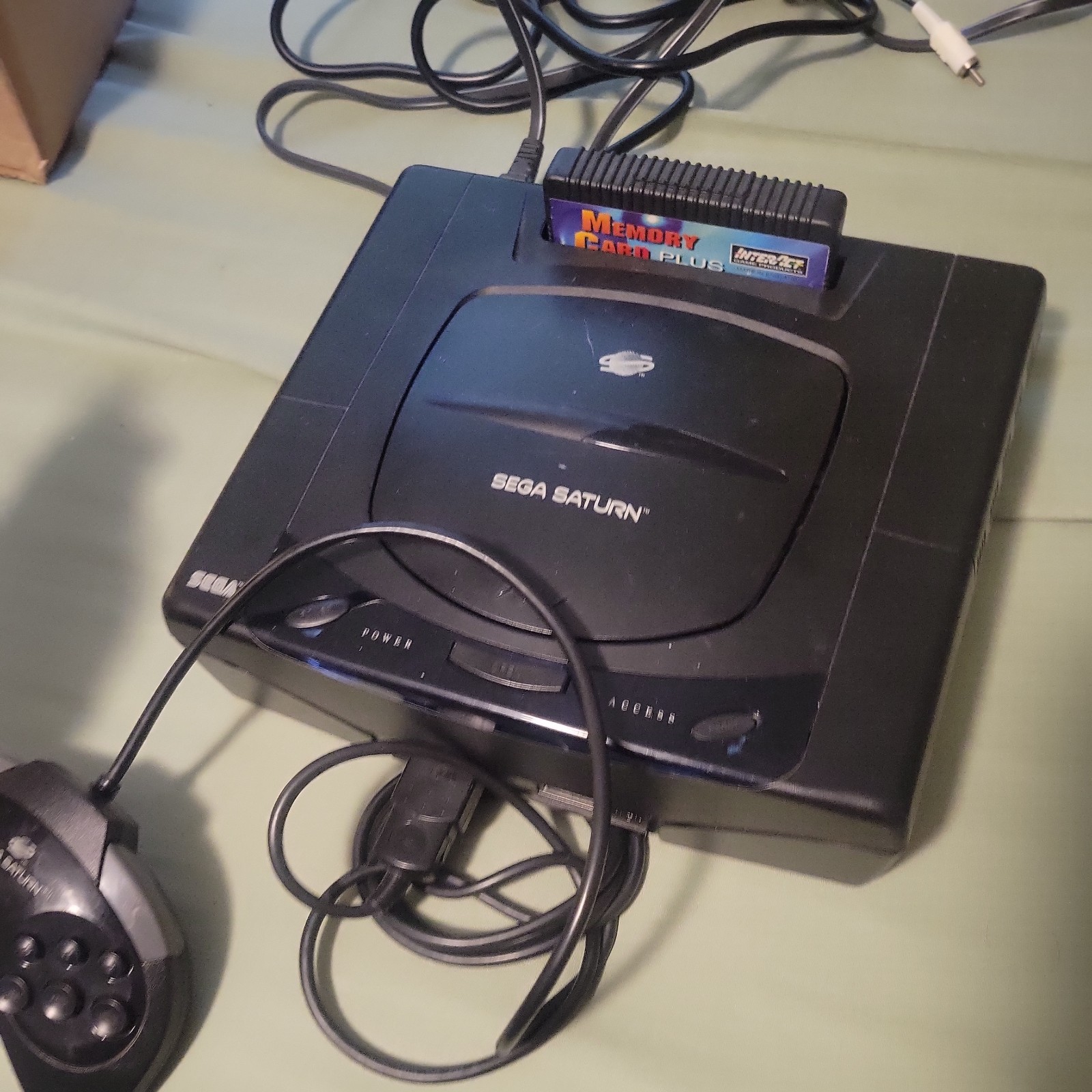 USA model amazing SEGA Saturn Bundle,1 Controller,Cables& memory card plus game