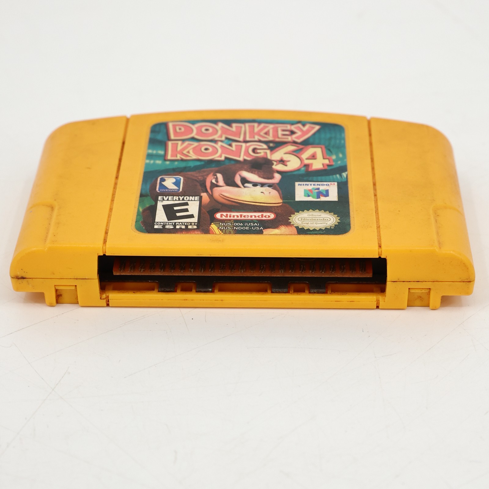 Nintendo 64 Donkey Kong 64 Video Game Cartridge Only Iconic Banana Yellow N64