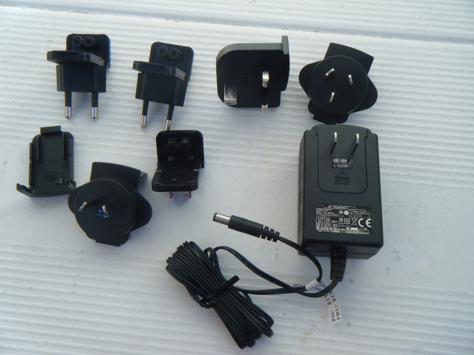 AC ADAPTER POWER SUPPLY W/ 6 PLUG IN 12V New