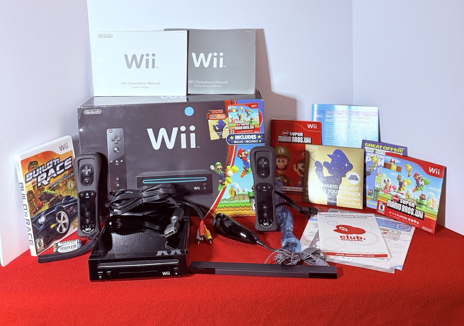 Nintendo Wii Holiday Bundle Black Console Super Mario Bros Includes Extras CIB