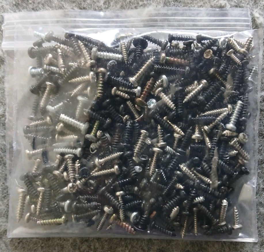 Lot 26 Third Party Controller Shells + 4 Wii Nunchuck Shells Screws Parts Repair