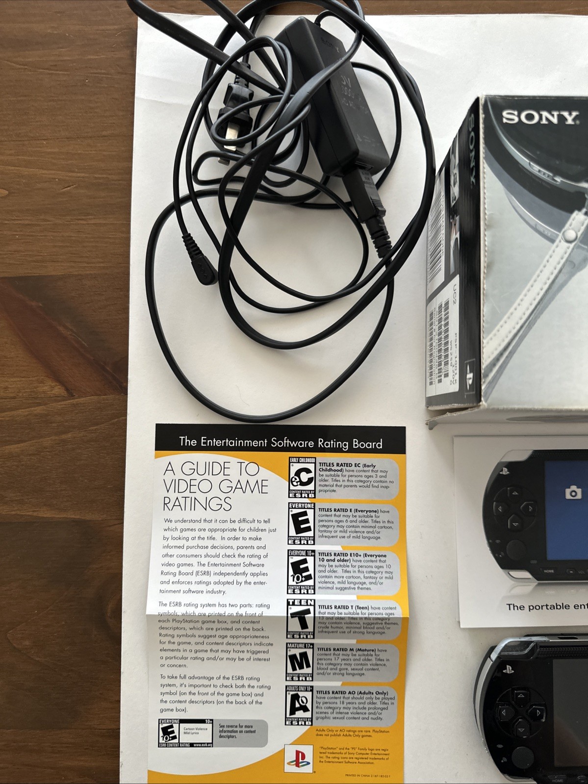 Sony PlayStation Portable Value Pack – Black (PSP-1001K) – CIB (no Headphones)
