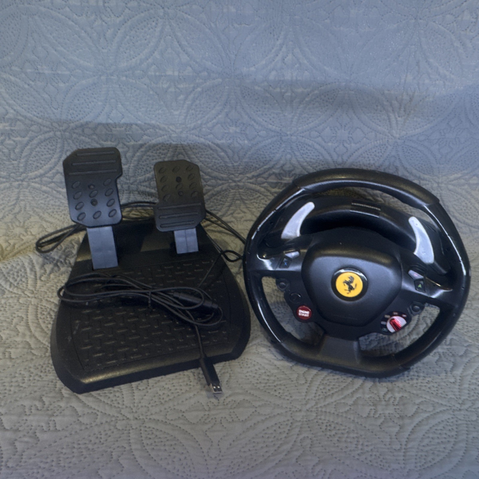 Thrustmaster Ferrari 458 Italia Edition Racing Wheel for Xbox One, Pedals, Black