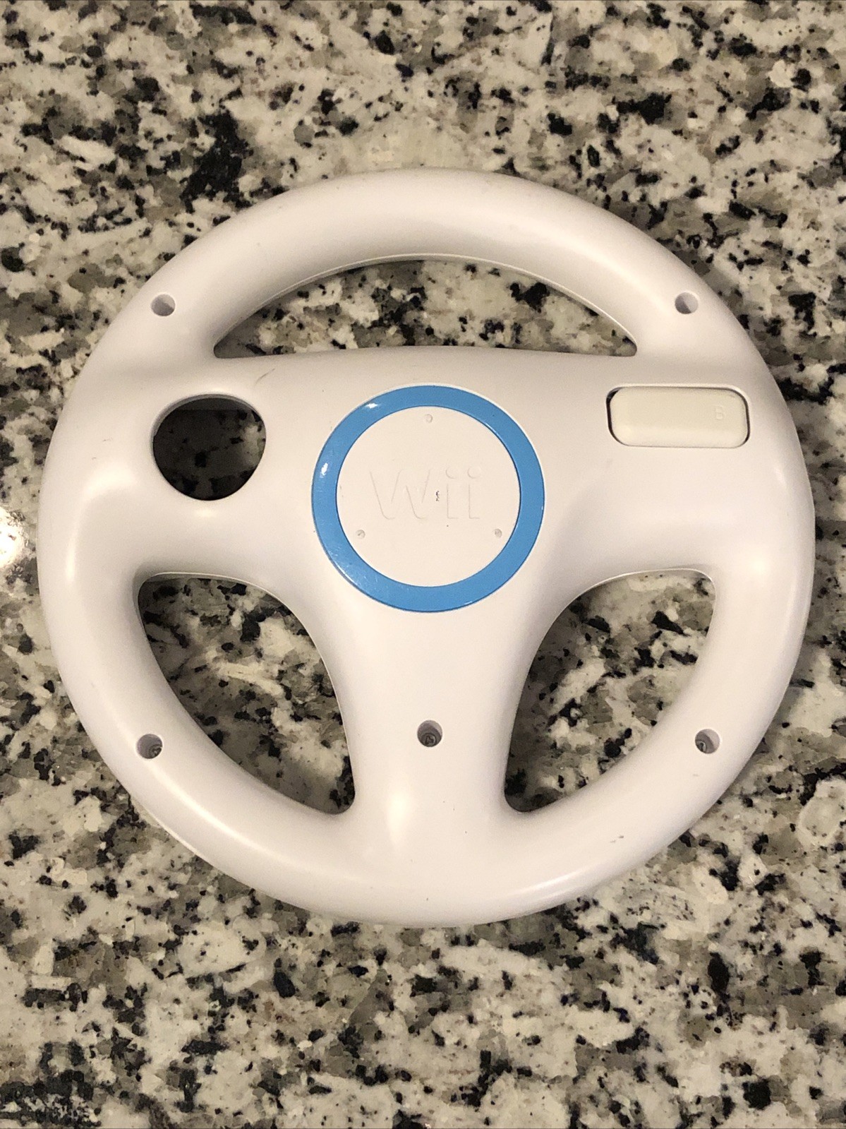 Nintendo Wii Racing Wheel RVL-024 – White – Free Shipping!