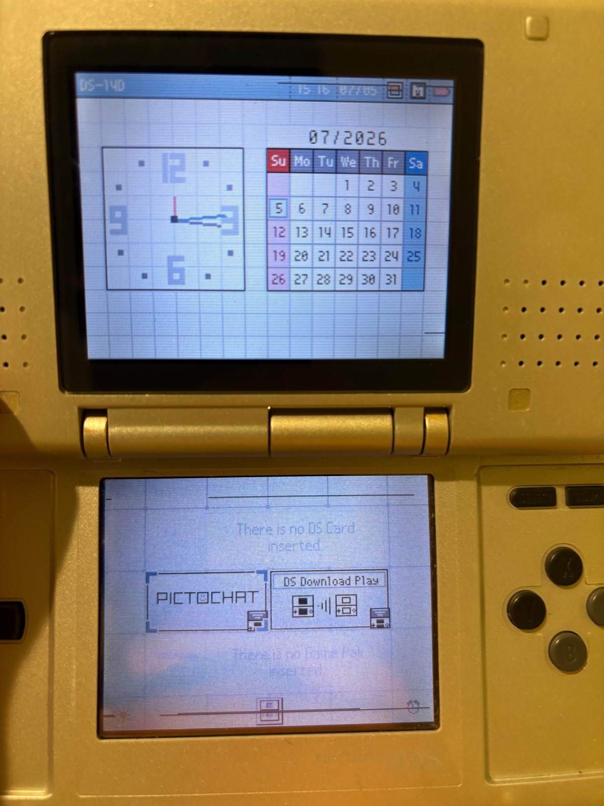 Nintendo DS Silver Handheld System – Fair Condition – TESTED AND WORKING (14D)