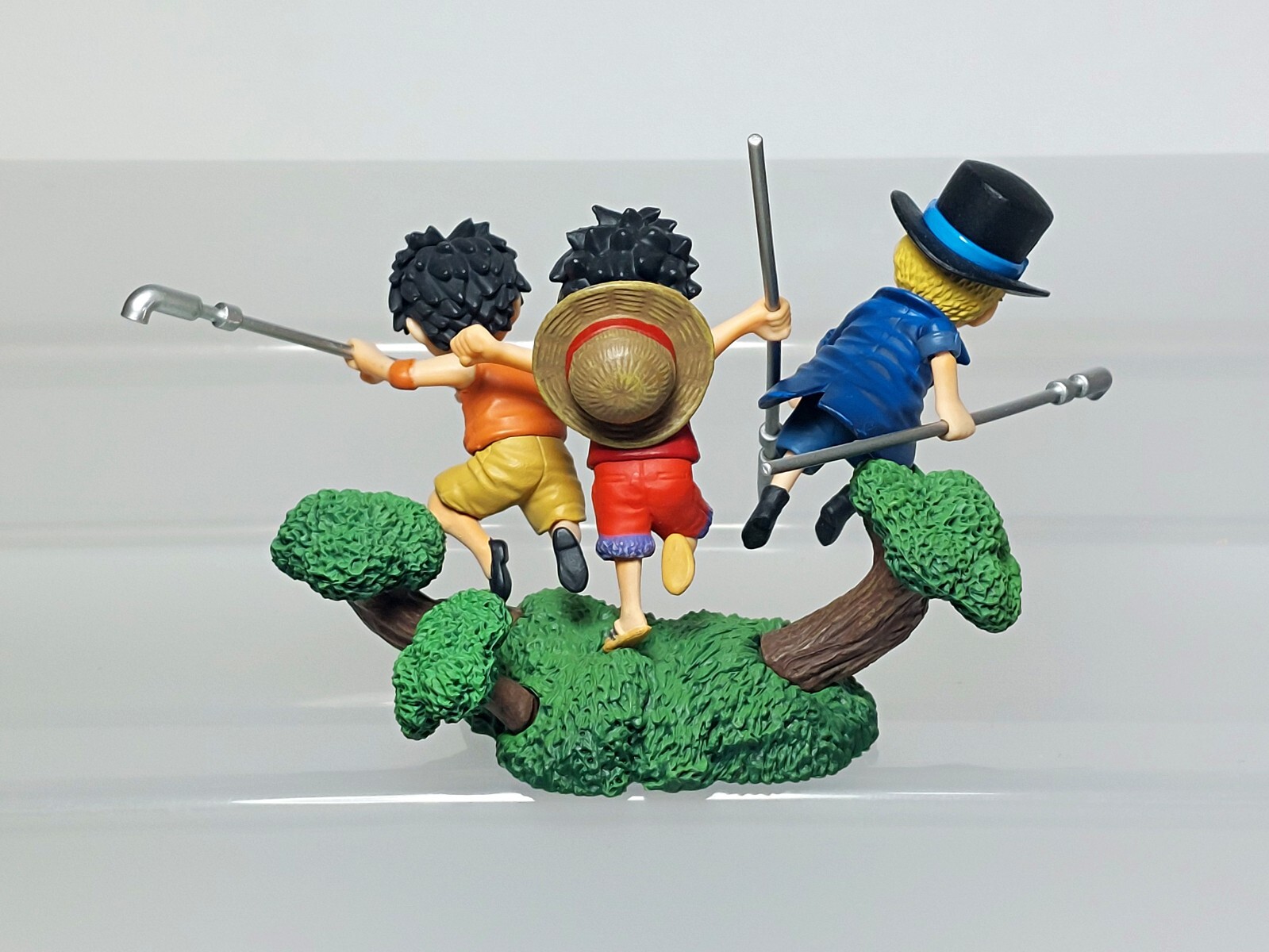 Monkey D. Luffy Portgas D. Ace Sabo One Piece Log Box Figure MegaHouse R04 2.6in