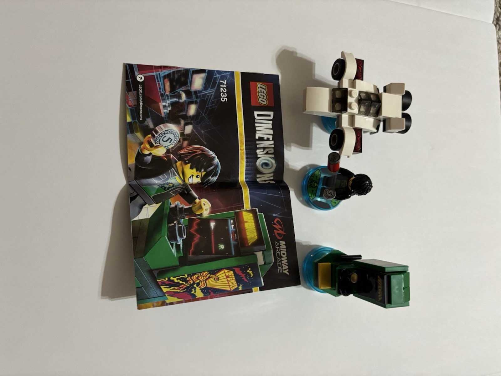 LEGO Dimensions Minifigure & Vehicle Lot w/ Manuals Bart, Finn, Emmet 2016