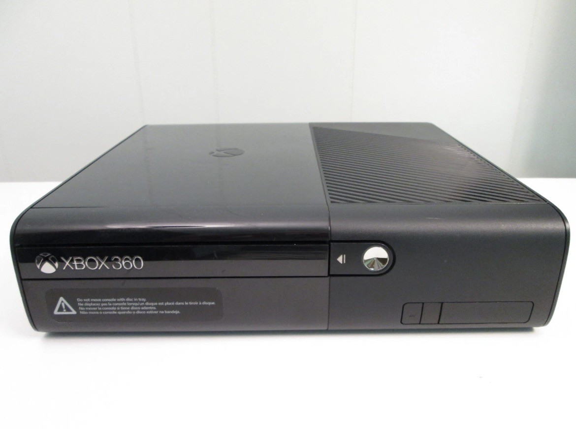 Xbox 360 E 250GB Console with Controller/Kinect/All cords/5 Games/Serviced/Nice!