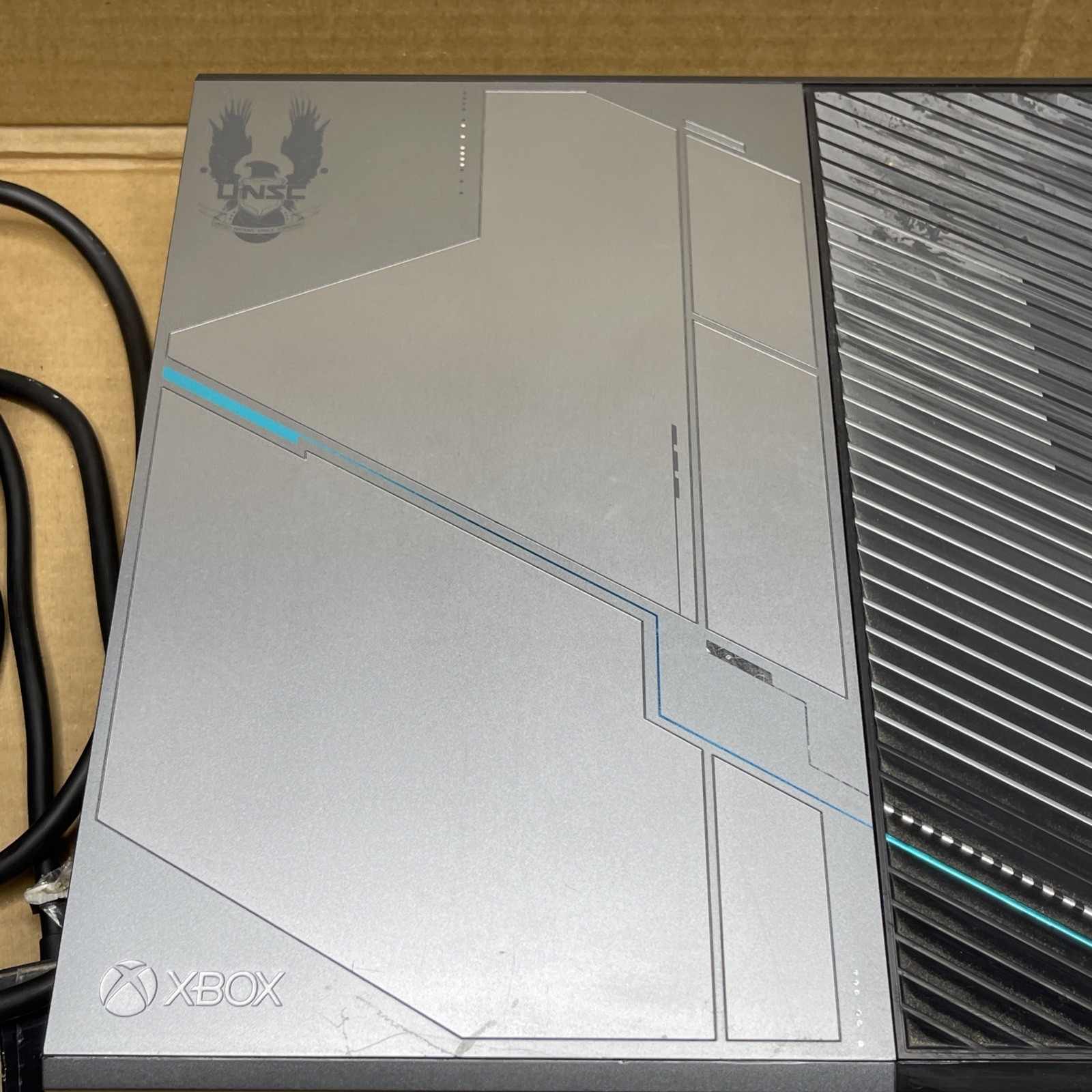Microsoft Xbox One Halo 5 Guardians Limited Edition 1TB Console Model 1540