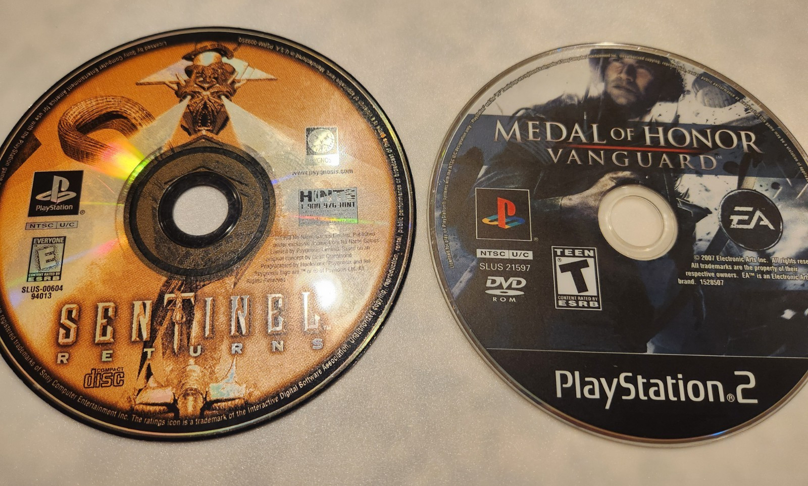 Lot of 2 PlayStation 2 Games Medal Of Honor Vanguard & Sentinel Returns Tested