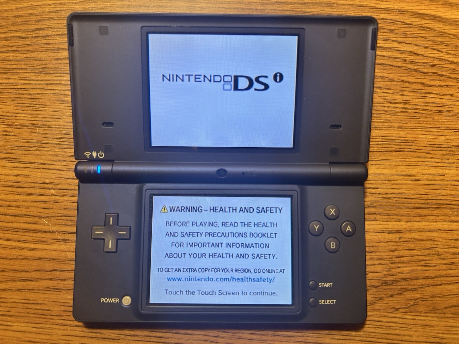 Nintendo DSI Metallic Blue Handheld System Bundle