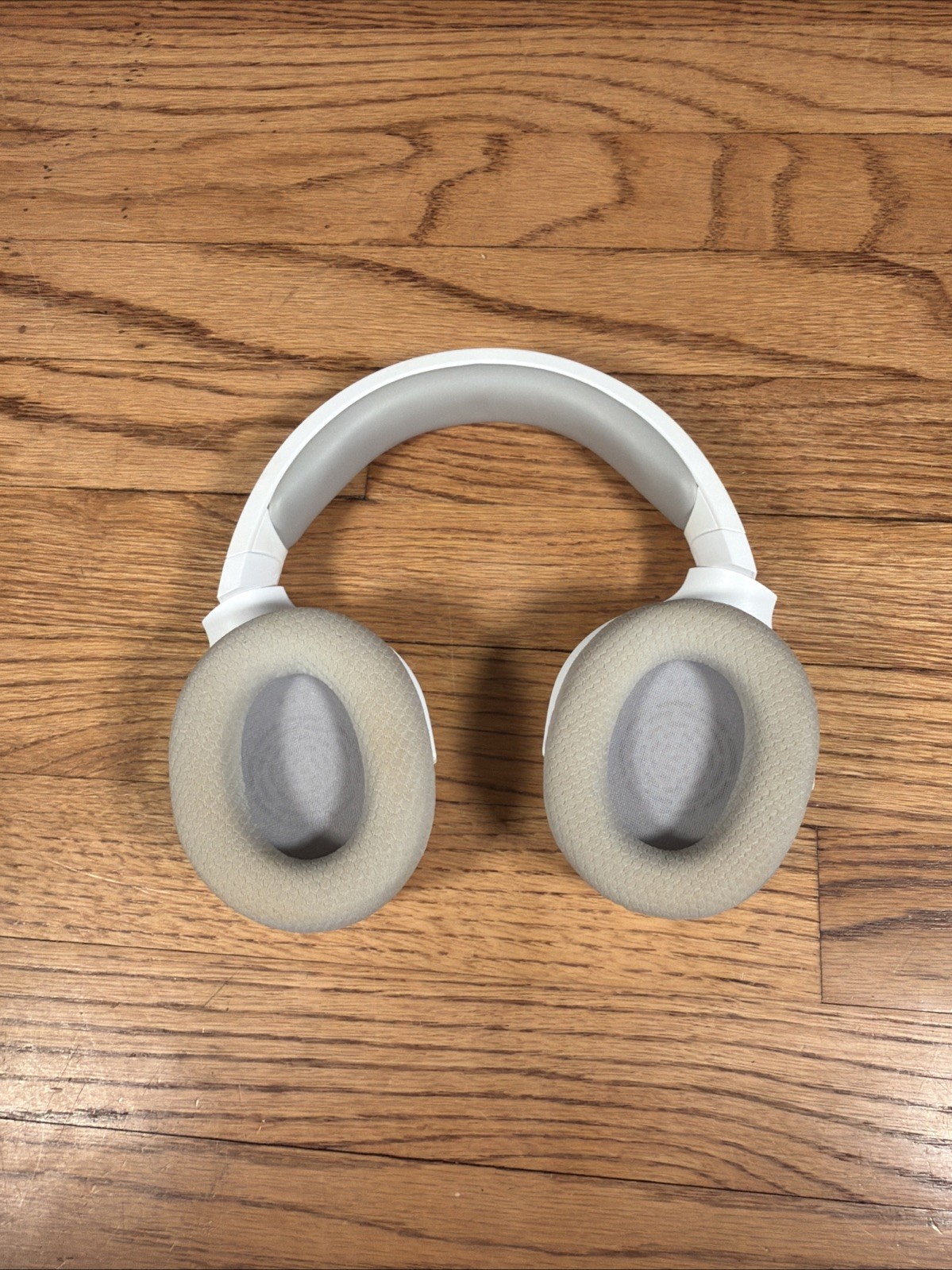 Razer Barracuda X Mercury Edition Wireless Bluetooth Gaming Headset – White