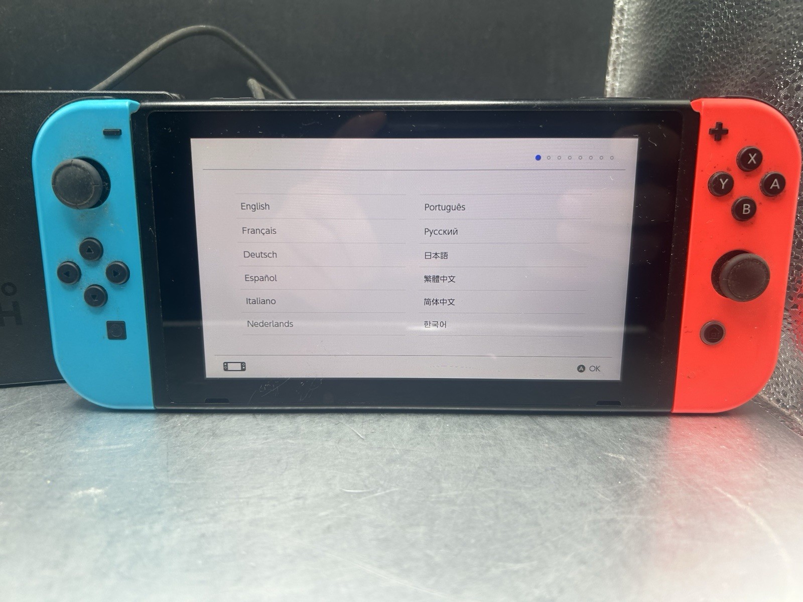Nintendo Switch 32GB Console with Neon Red and Neon Blue Joy-Con Tested