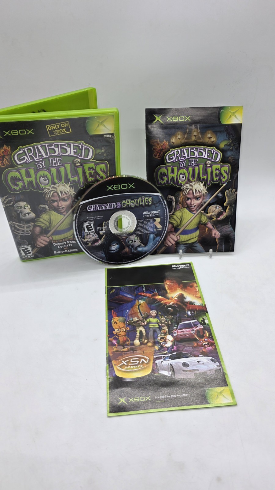 Grabbed by the Ghoulies (Microsoft Xbox, 2003) CIB Complete Tested Works