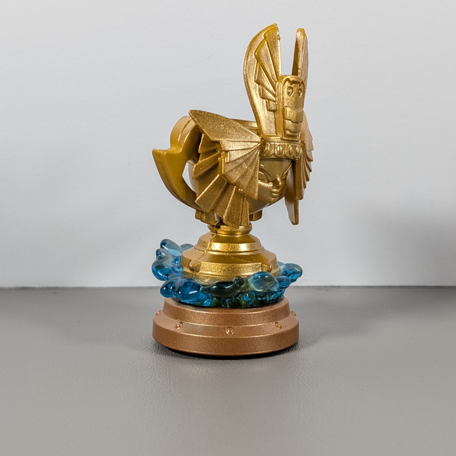 Skylanders Superchargers Sea Racing Trophy – Golden Queen Sea Trophy
