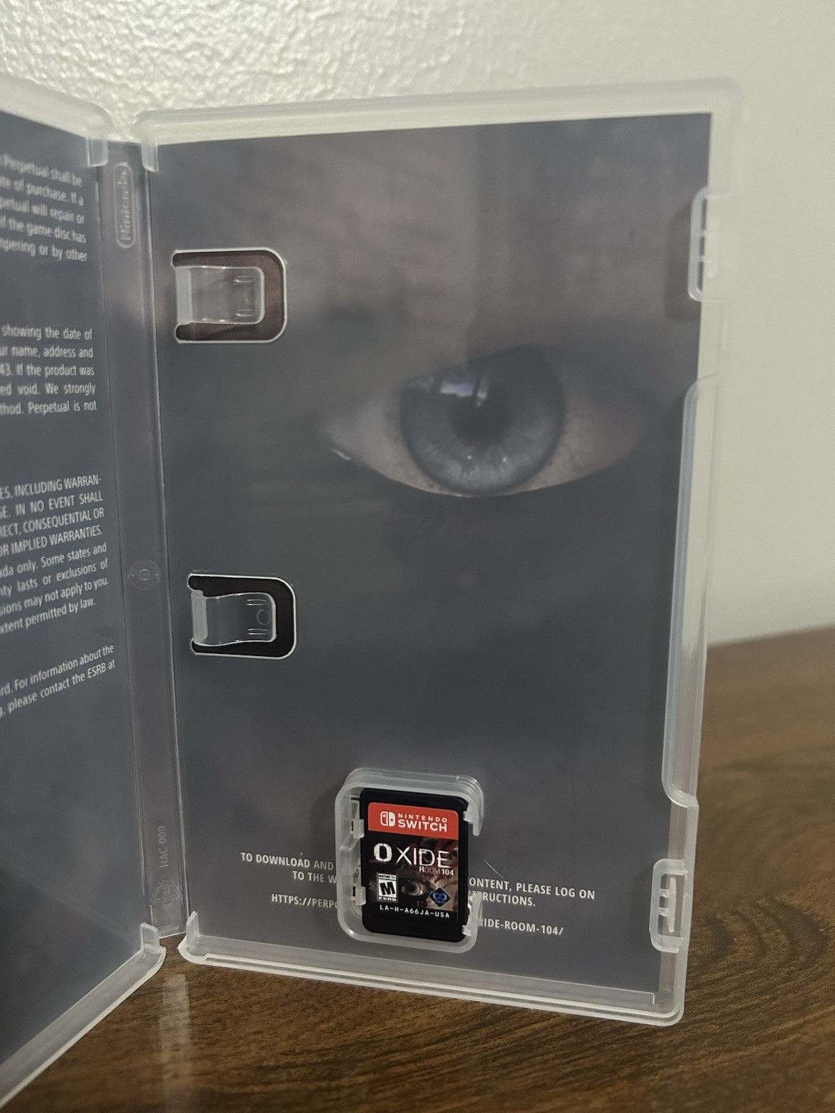 Oxide Room 104 (Nintendo Switch, 2022) With Original Case Tested