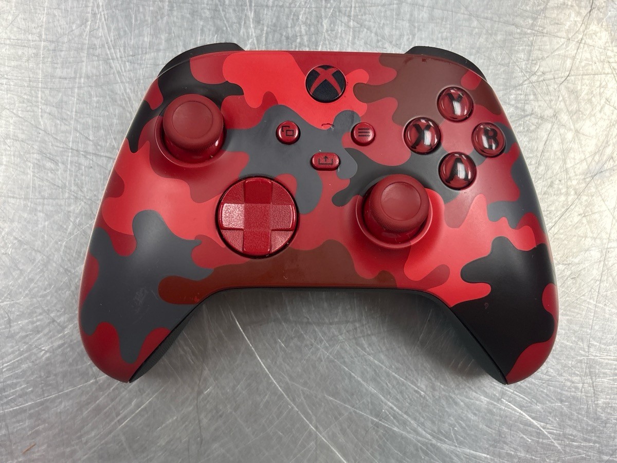 USED MICROSOFT XBOX ONE 1537 WIRELESS VIDEO GAMING CONTROLLER RED (QUC027841)