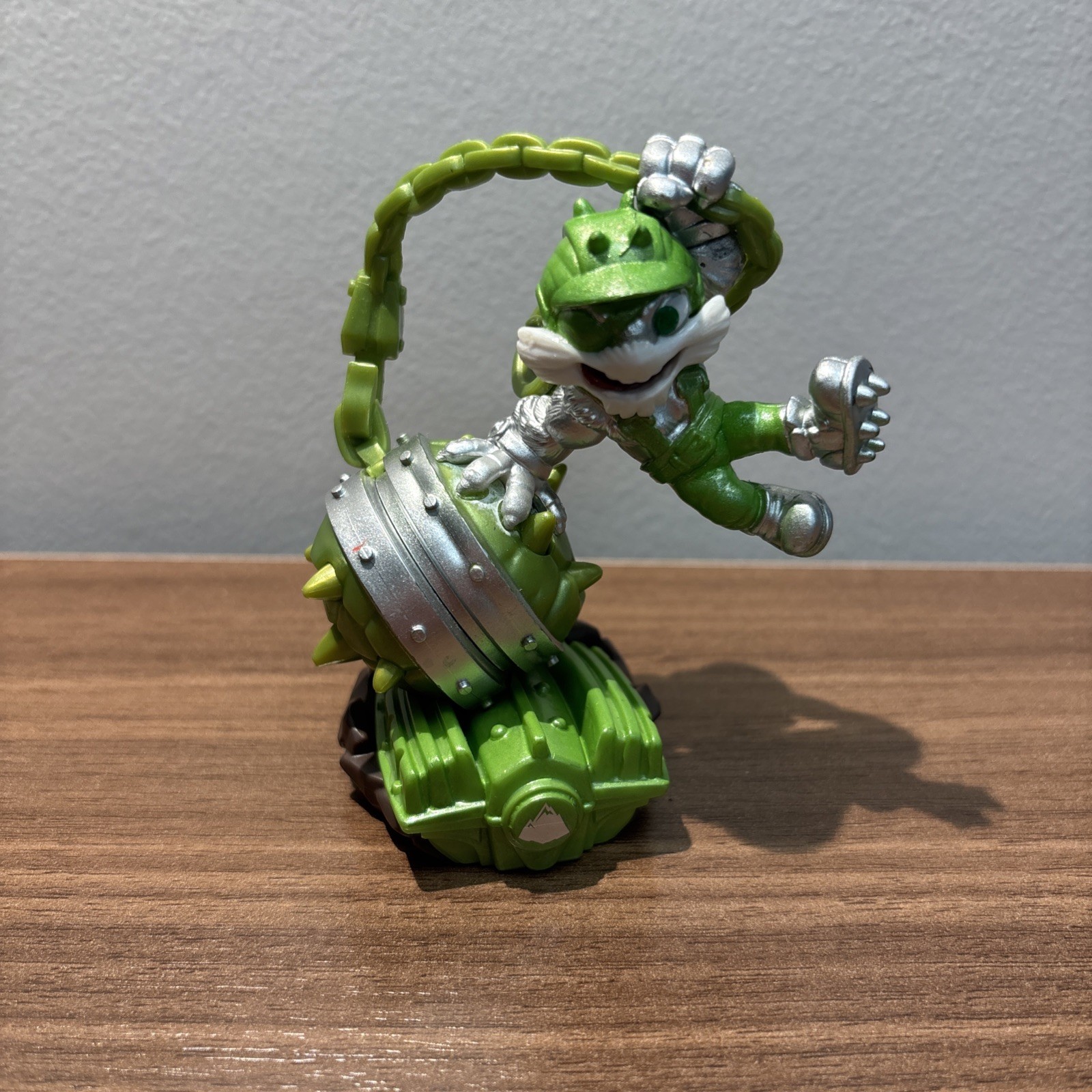 Skylanders Superchargers Steel Plated Smash Hit