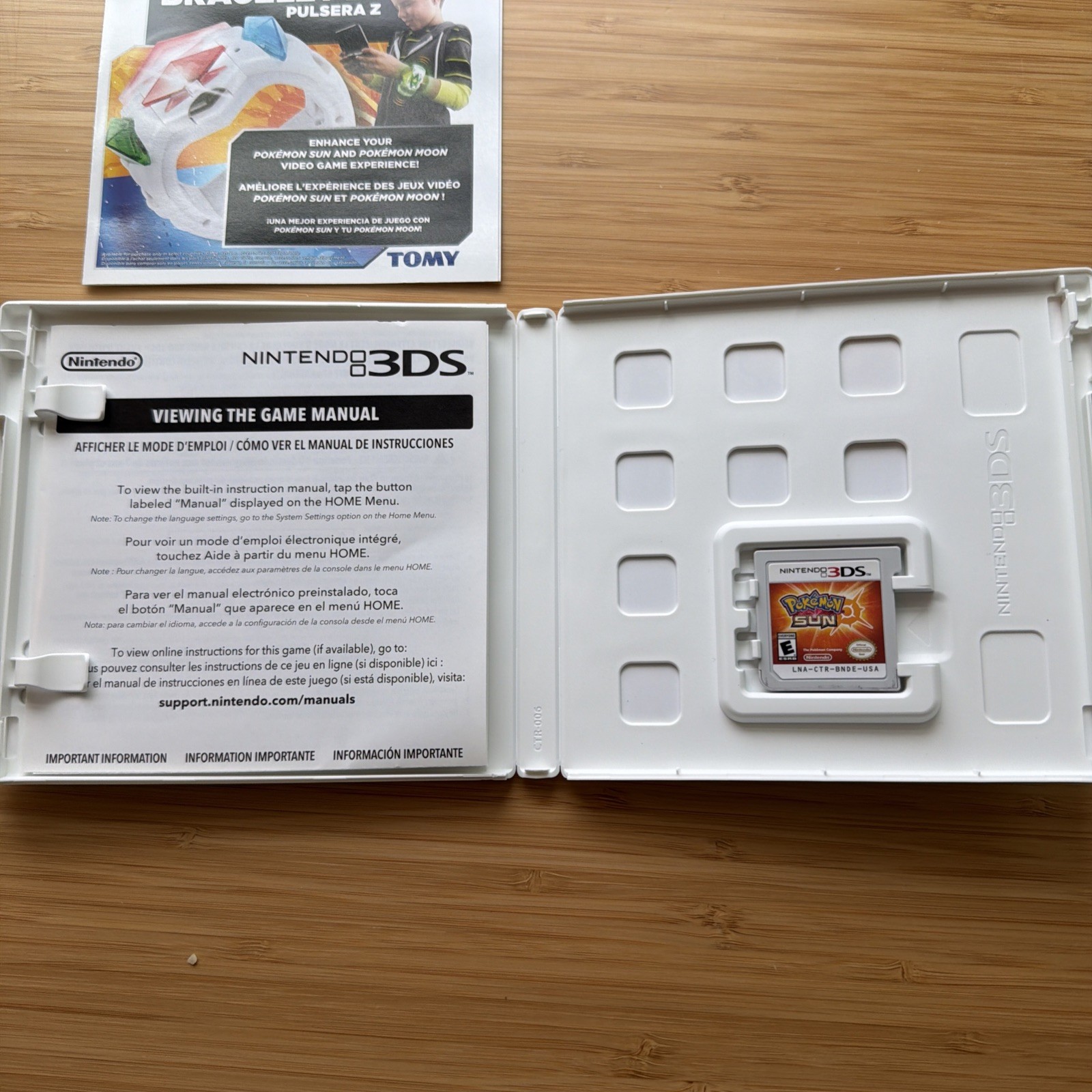 Nintendo Pokémon Ultra Sun Nintendo 3DS Game with Case & Manual