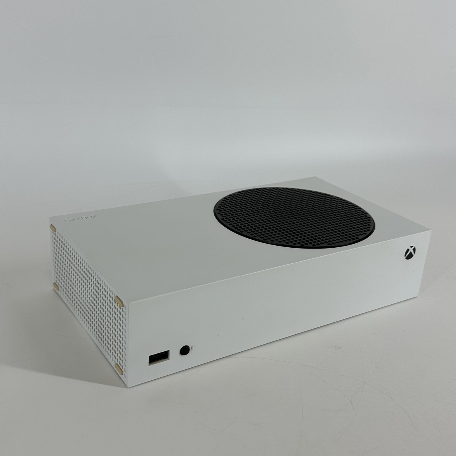 Microsoft Xbox Series S Console White 512GB w/ HDMI – Very Good w/ Smoke Odor