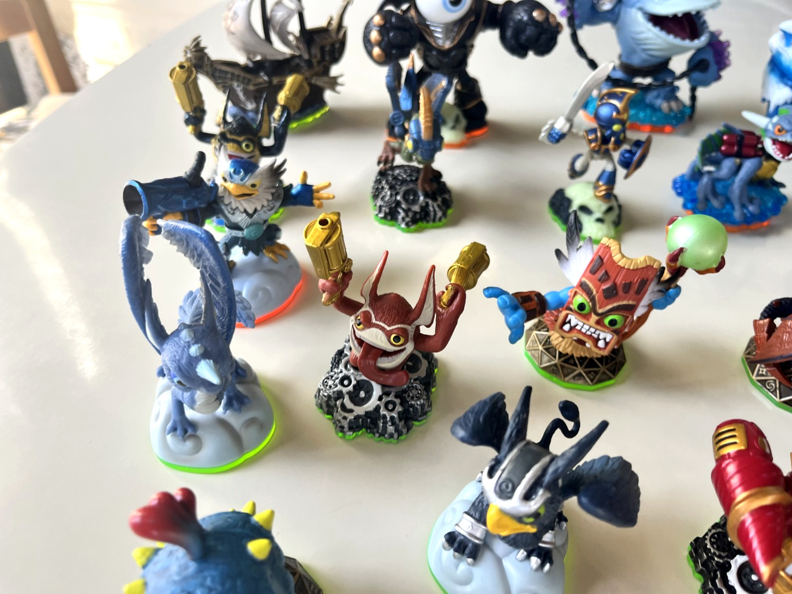 Bulk Lot: 38 Skylanders — Great condition + Rares!