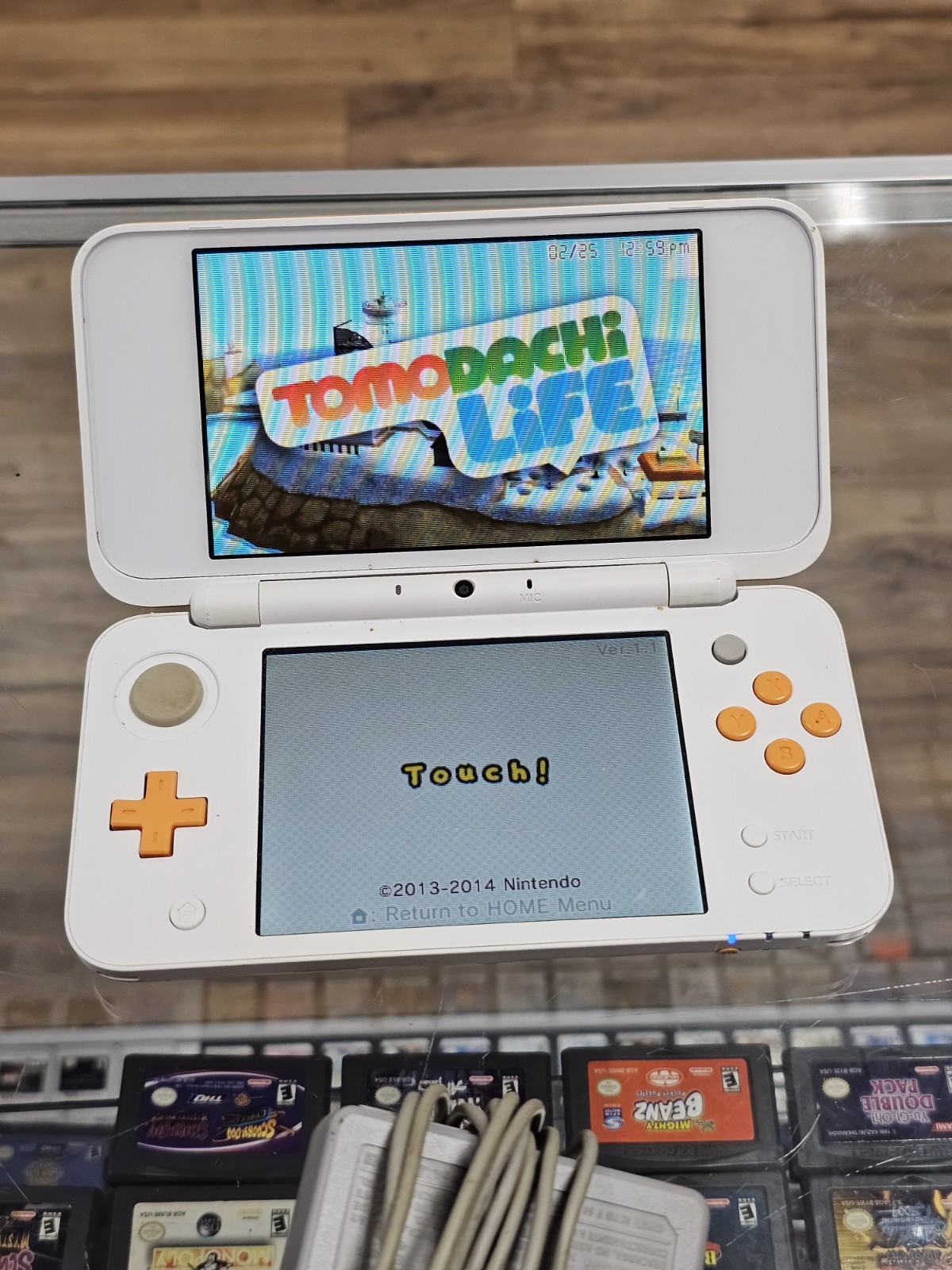 Nintendo 2DS XL Console White/Orange Tested With Games READ DESCRIPTION