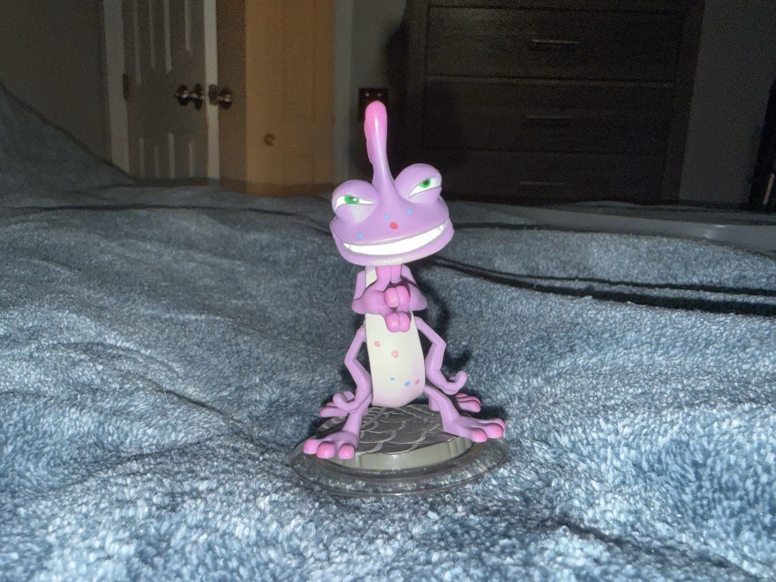 [BUY 3 GET 3 FREE] DISNEY INFINITY FIGURES