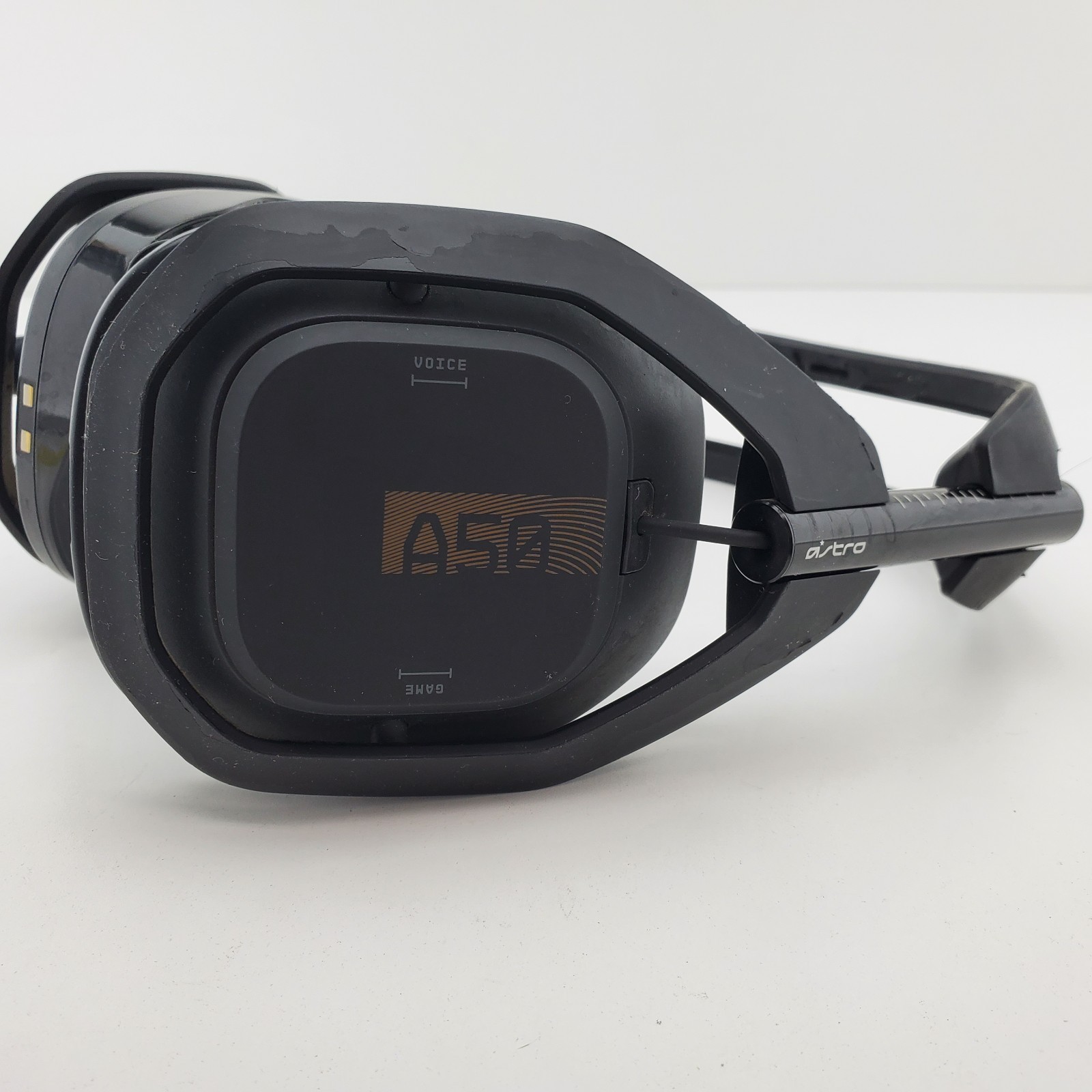 Astro A50 Wireless Gaming Headset Black For Xbox, PC For Parts