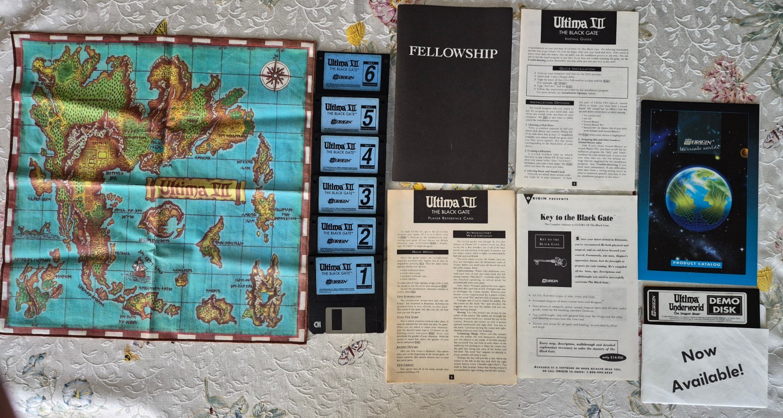 Ultima VII The Black Gate big box 3.5 1991, cloth map, all manuals