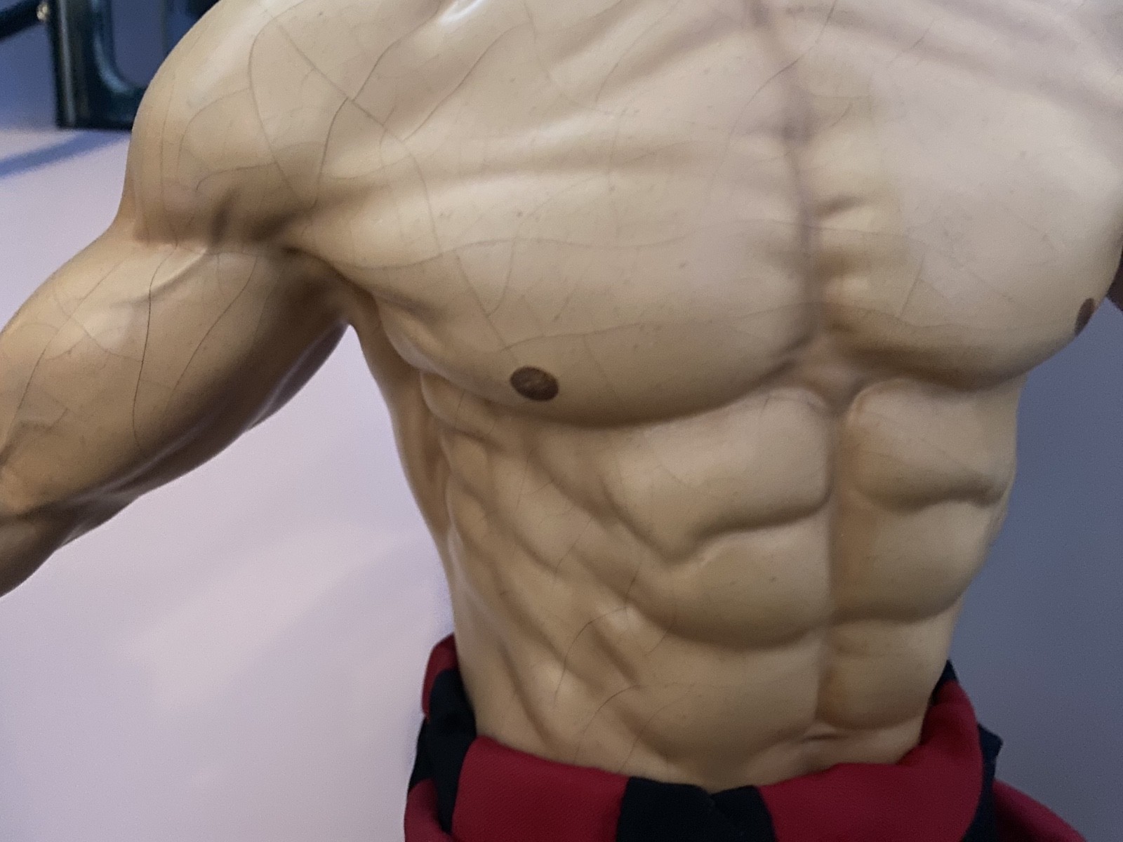 Rare Mortal Kombat Liu Kang Klassic PCS Statue [CRACKED][DAMAGED]