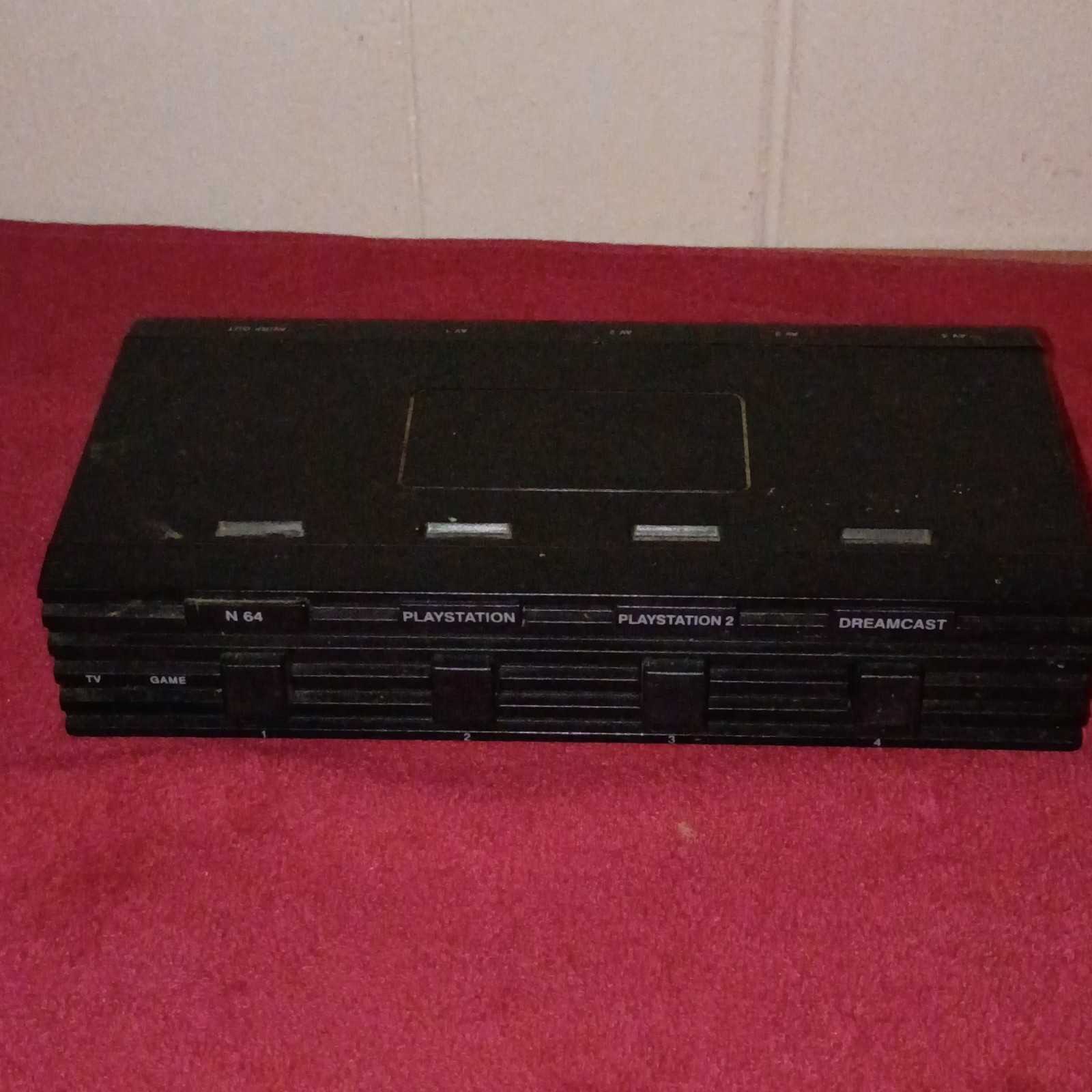 Pelican Multi-Platform AV/RF Switch Box for N64 PS1 PS2 Dreamcast Black Parts