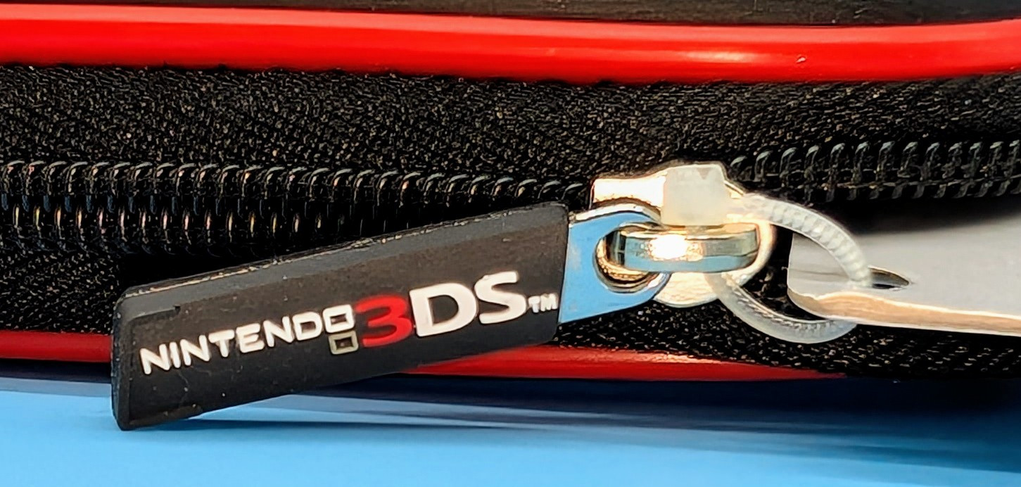 Nintendo 3DS/2DS XL RDS Game Traveler Super Mario Carrying Case DSi 3DSXL515MB
