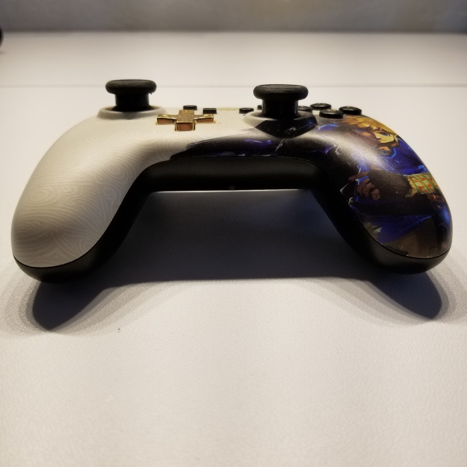 Zelda Nintendo Switch Controller Lot of 2 With Extra Grip Controller – UNTESTED