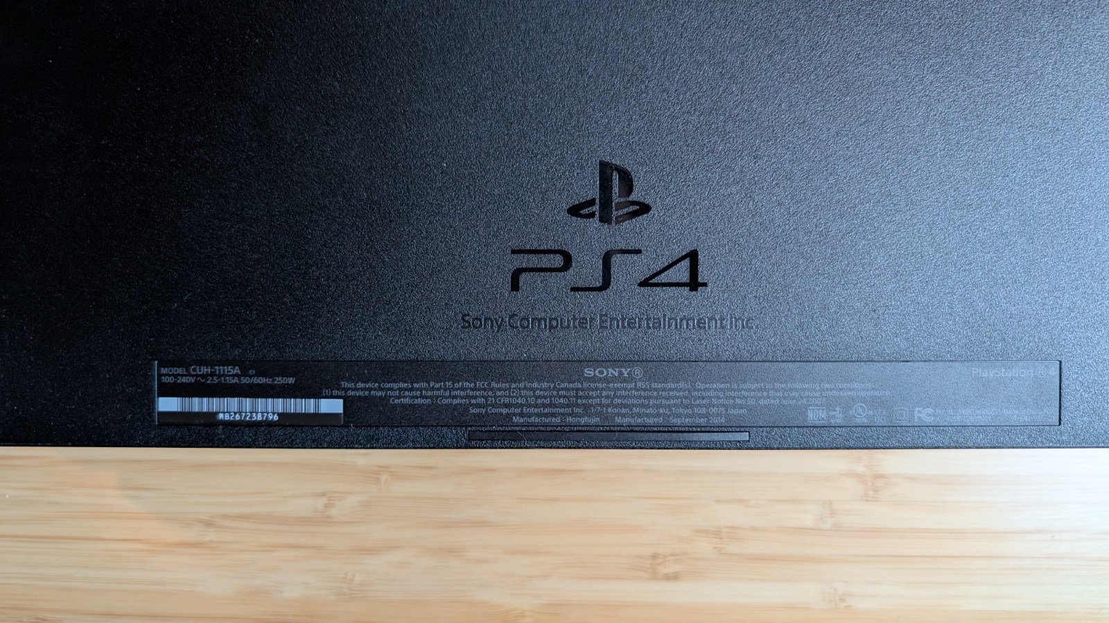 Sony PlayStation 4 PS4 500GB Console Black with cables & OEM Black Controller