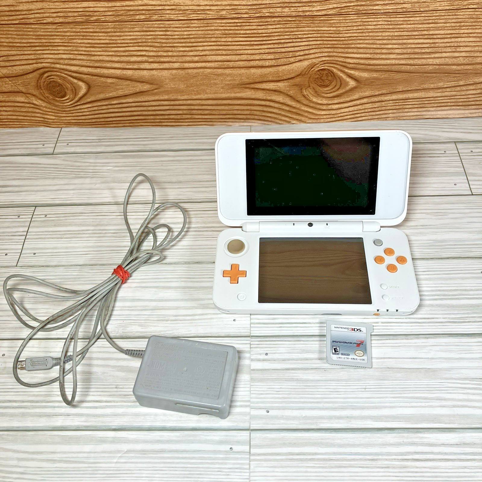 New Nintendo 2DS XL White & Orange TESTED & WORKING W/ Charger Stylus Mario Kart