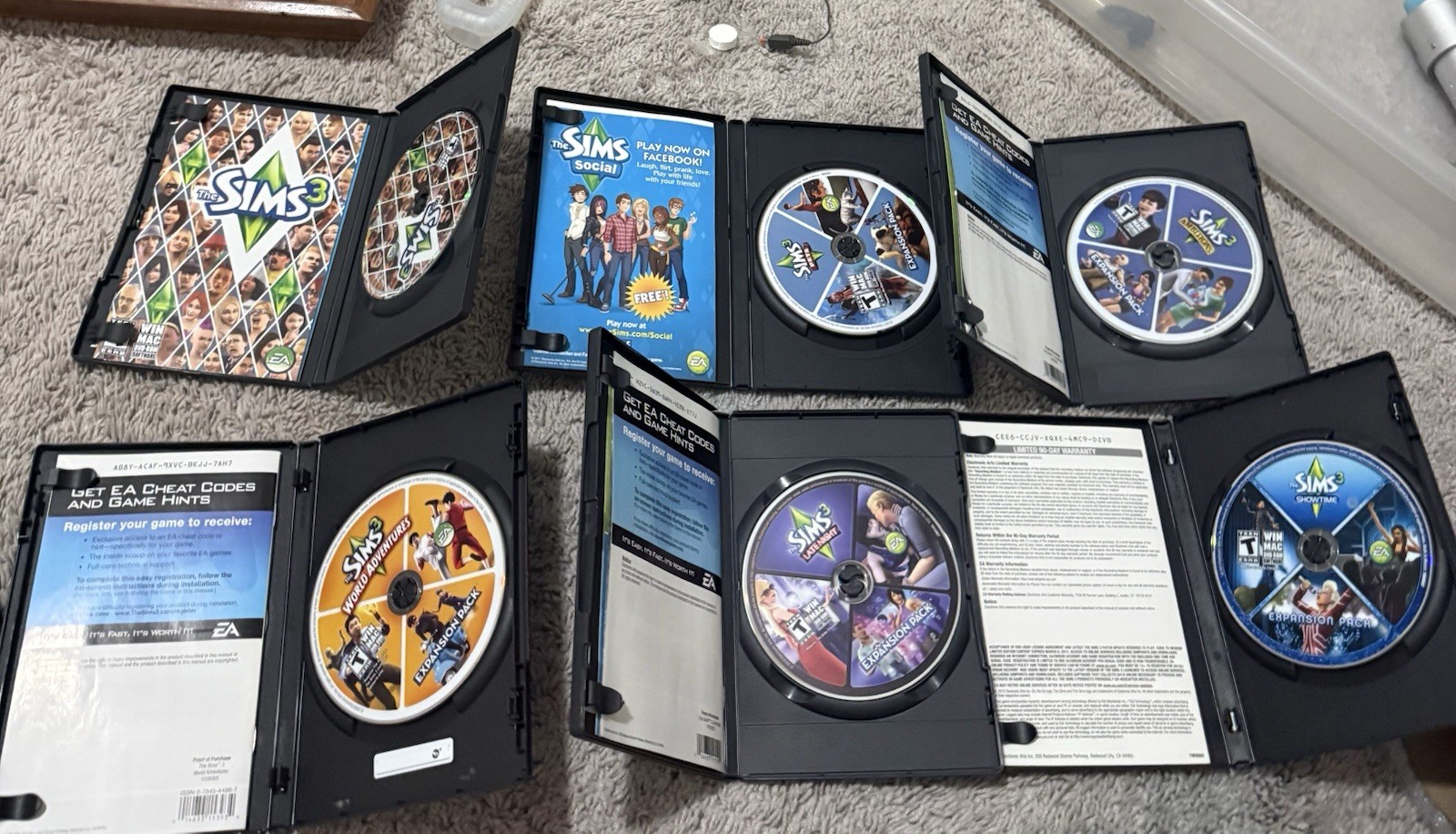 The Sims 3 LOT + The Sims Medieval PC/MAC CIBs