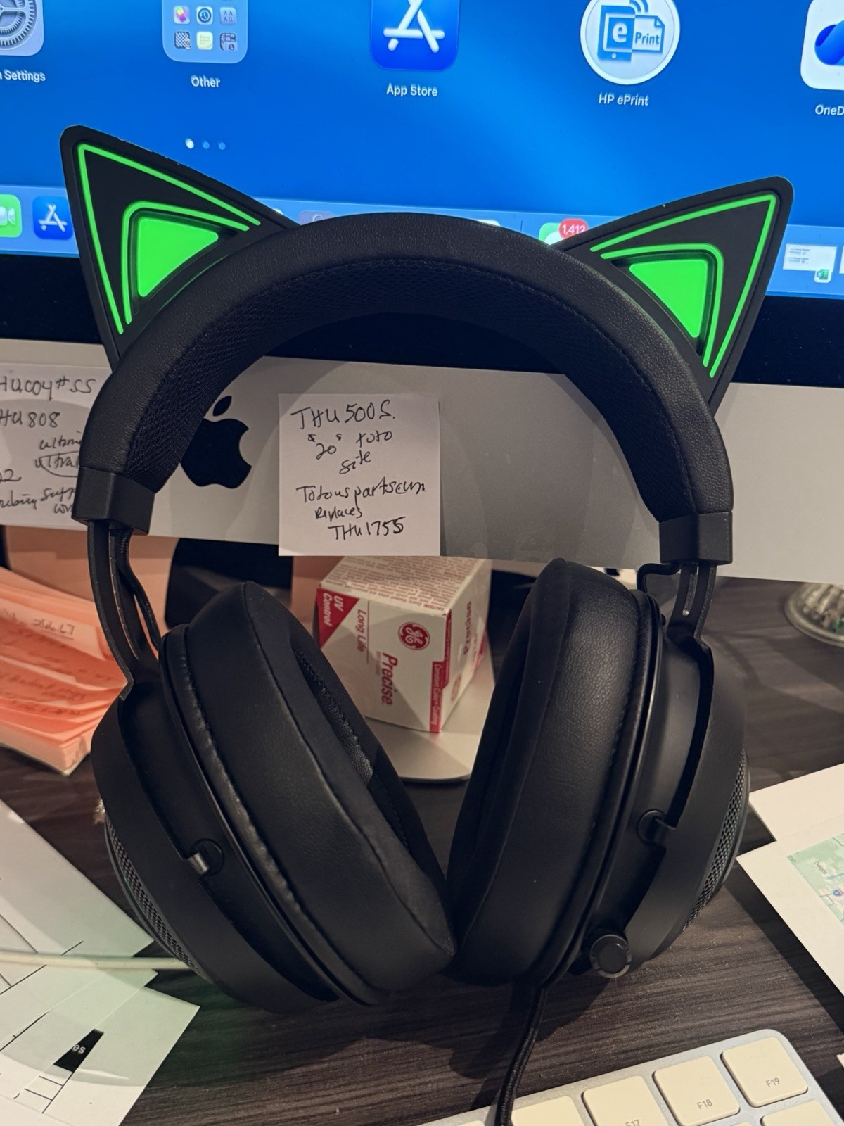 Razor Kraken Kitty V1 RGB USB Headset THX 7.1Surround in Camarillo Ca 93010
