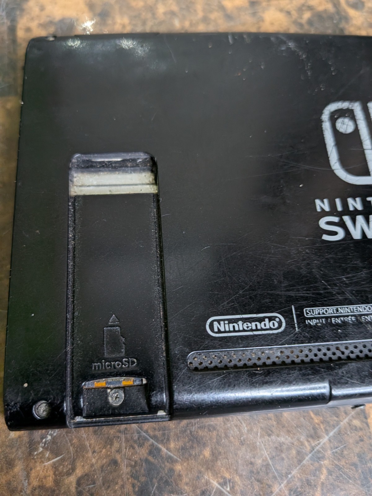 FOR PARTS – Nintendo Switch Handheld Gaming Console (HAC-001) TABLET ONLY