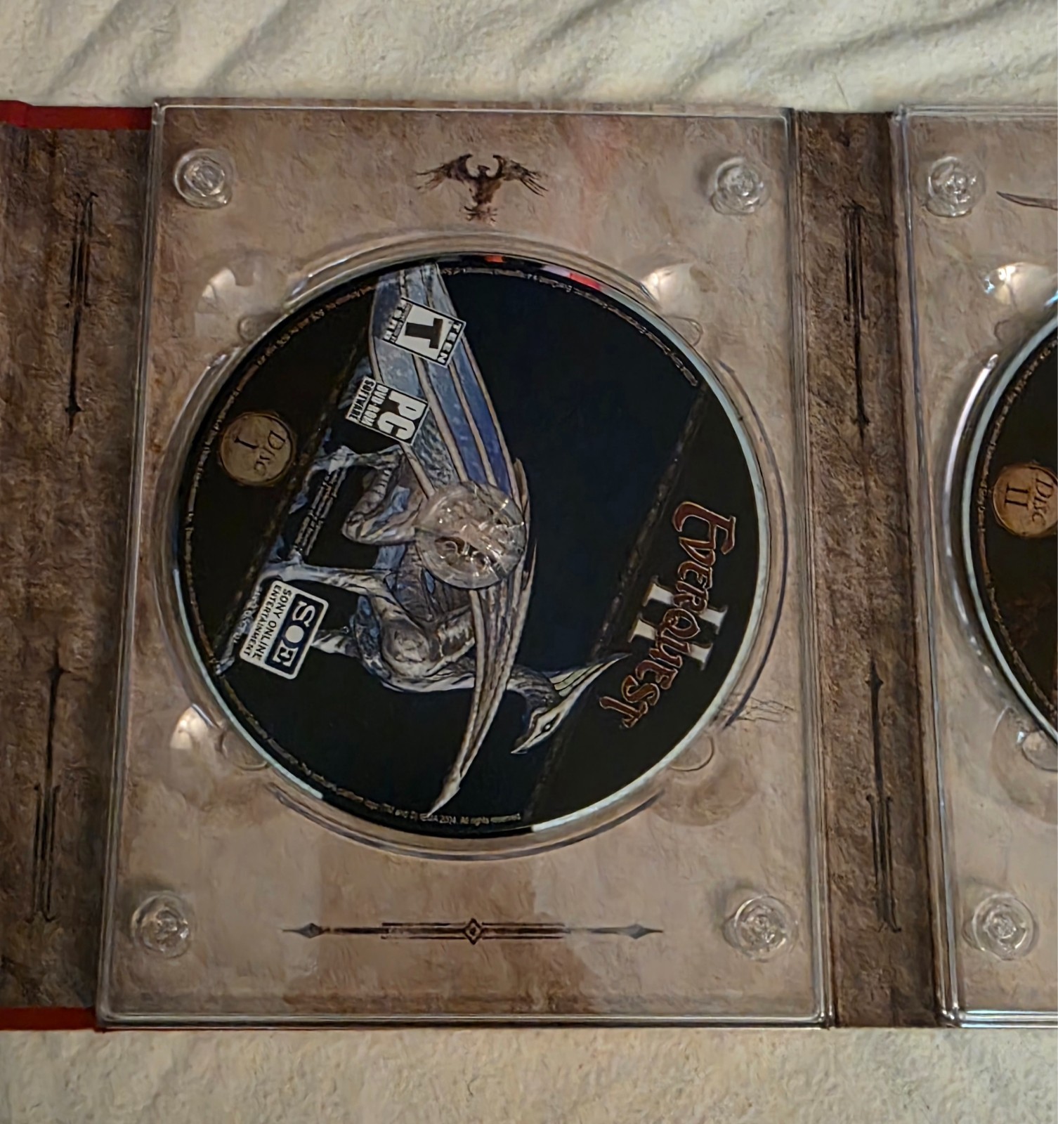EverQuest II 2 Collectors Edition PC Game Complete Tin w Cloth Map Books READ!