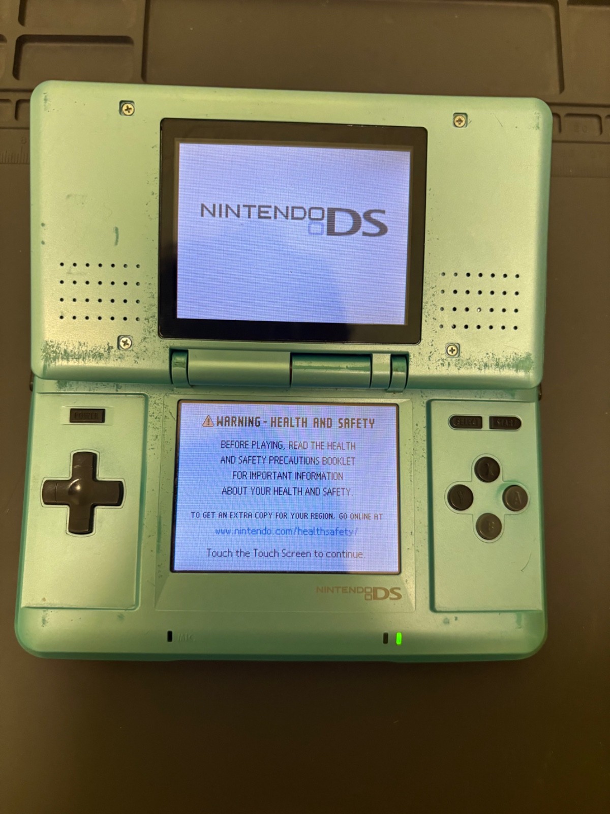 Nintendo DS Turquoise Handheld System – Good Condition! – TESTED & WORKING (3C)