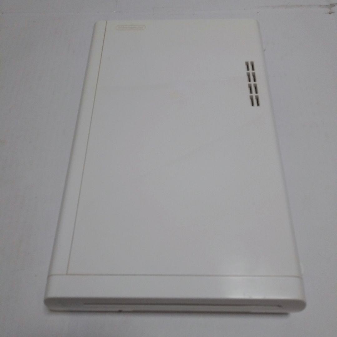Nintendo Wii U basic set 8gb White Tested Woking Box Cable USED