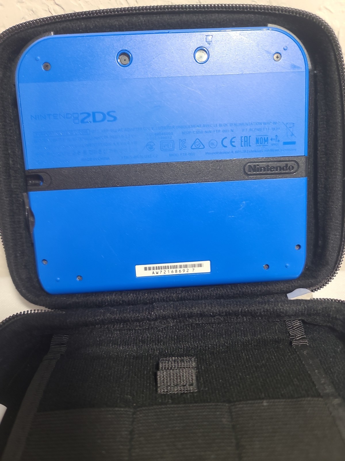 Nintendo 2DS Blue/Black Handheld Console Wi-Fi 4GB Region Free FTR-001 W/Game
