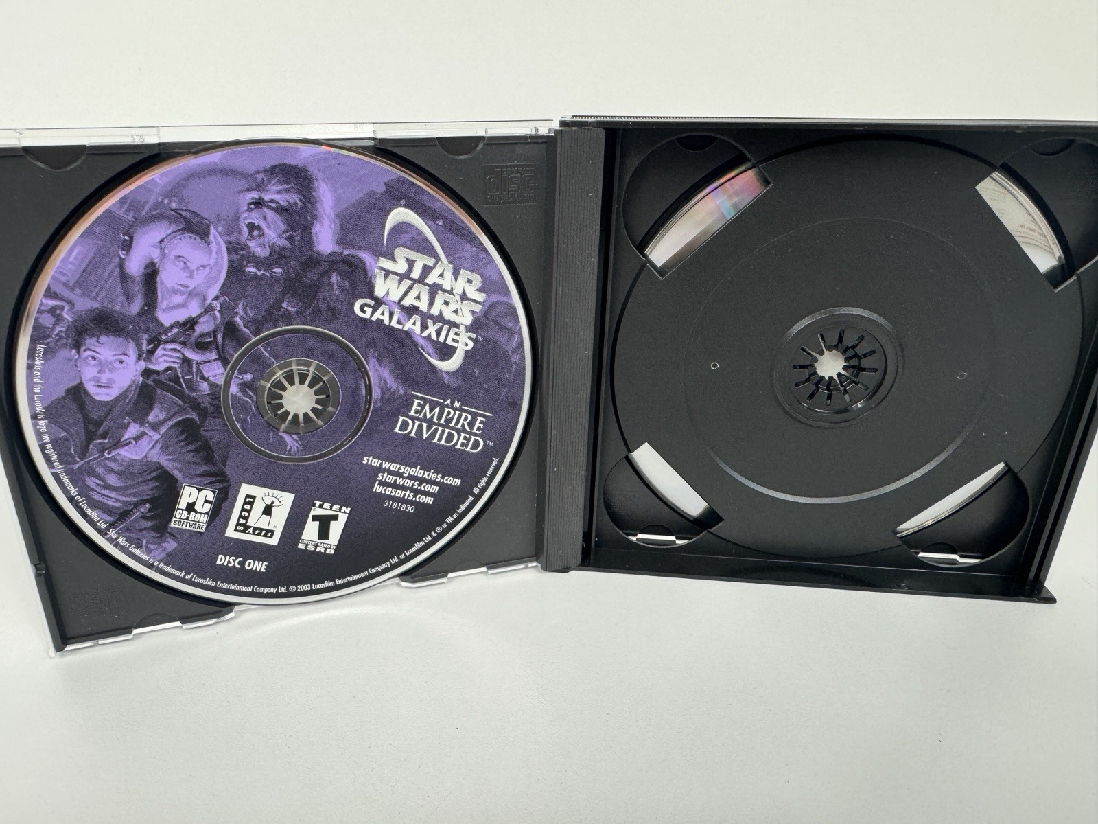 STAR WARS GALAXIES: AN EMPIRE DIVIDED LucasArts PC Rating: T-Teen 2003