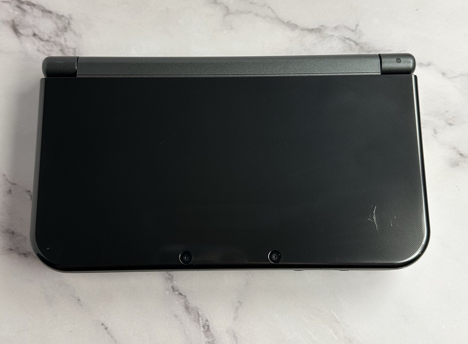 Nintendo New 3DS XL Console W/Charger & Case (DOESN’T READ GAMES/PARTS ONLY)