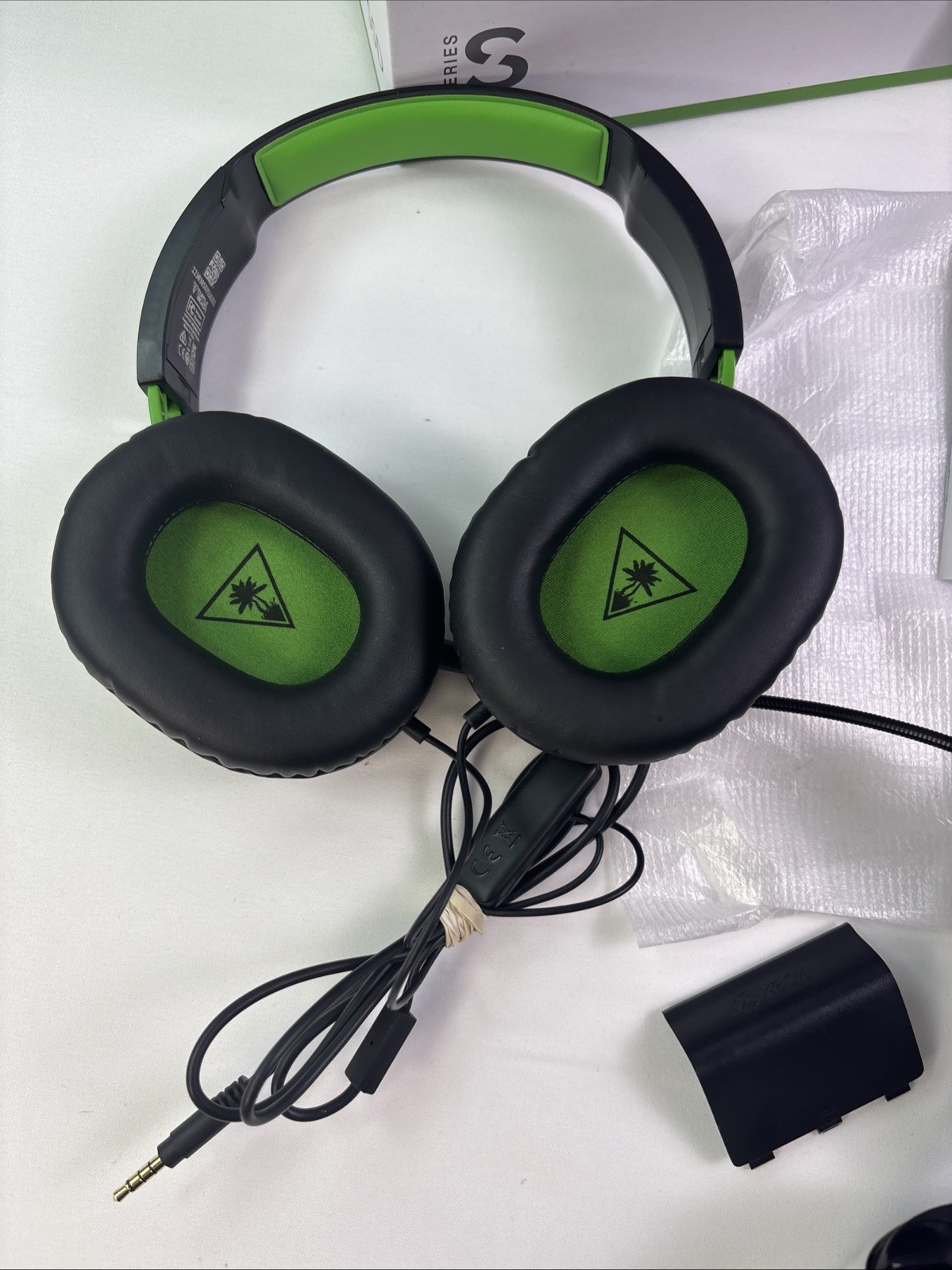 Microsoft Xbox Series S 512GB + Turtle Beach Headphones & 3 Controllers