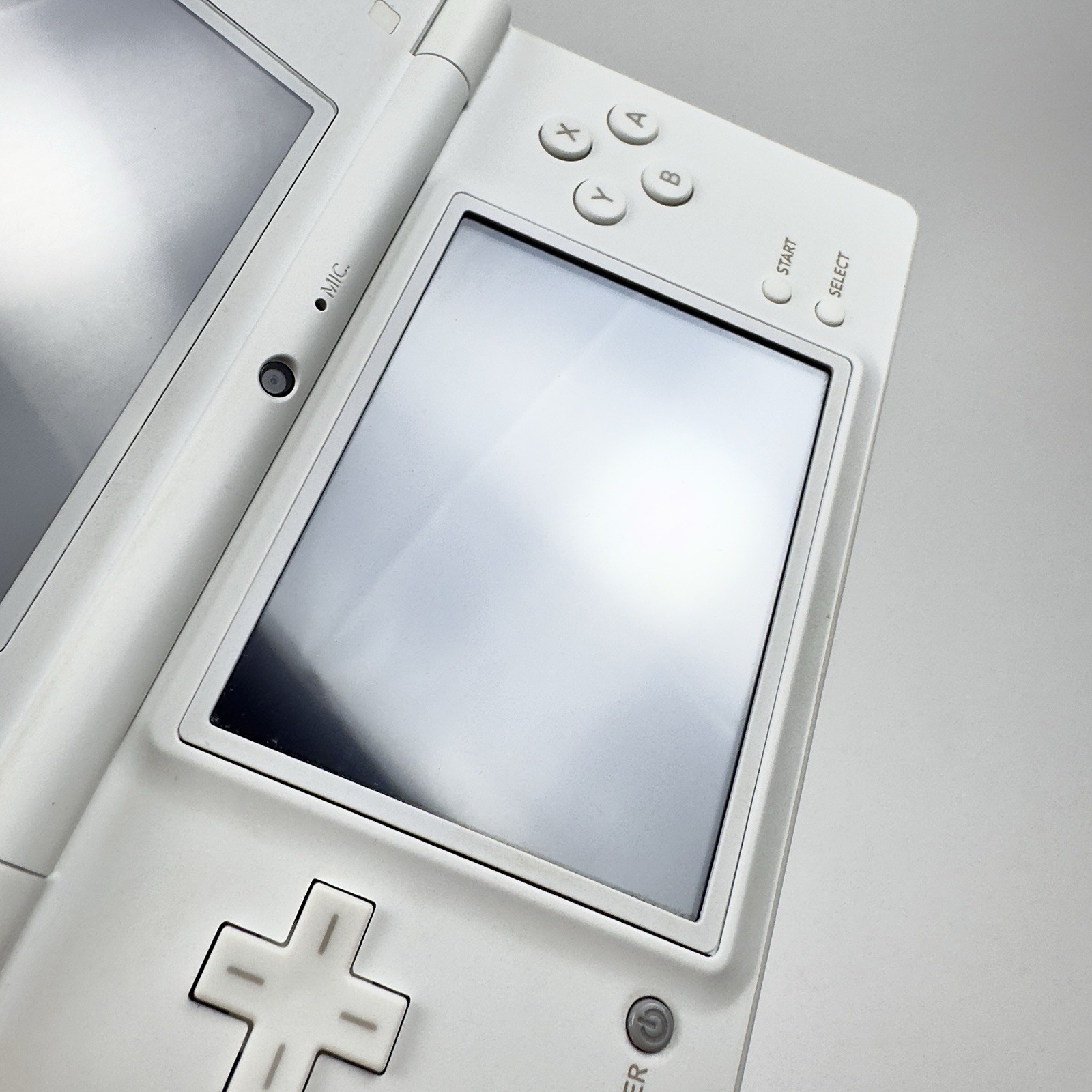 Nintendo DSi White Original Console Complete Head Working Like New